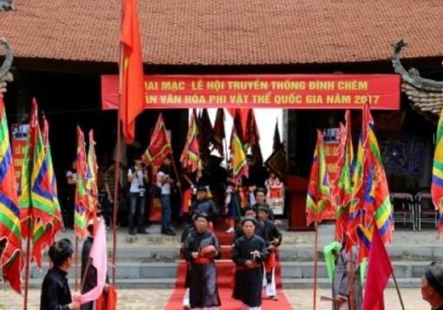 Kiến trúc và lễ hội đình Chèm