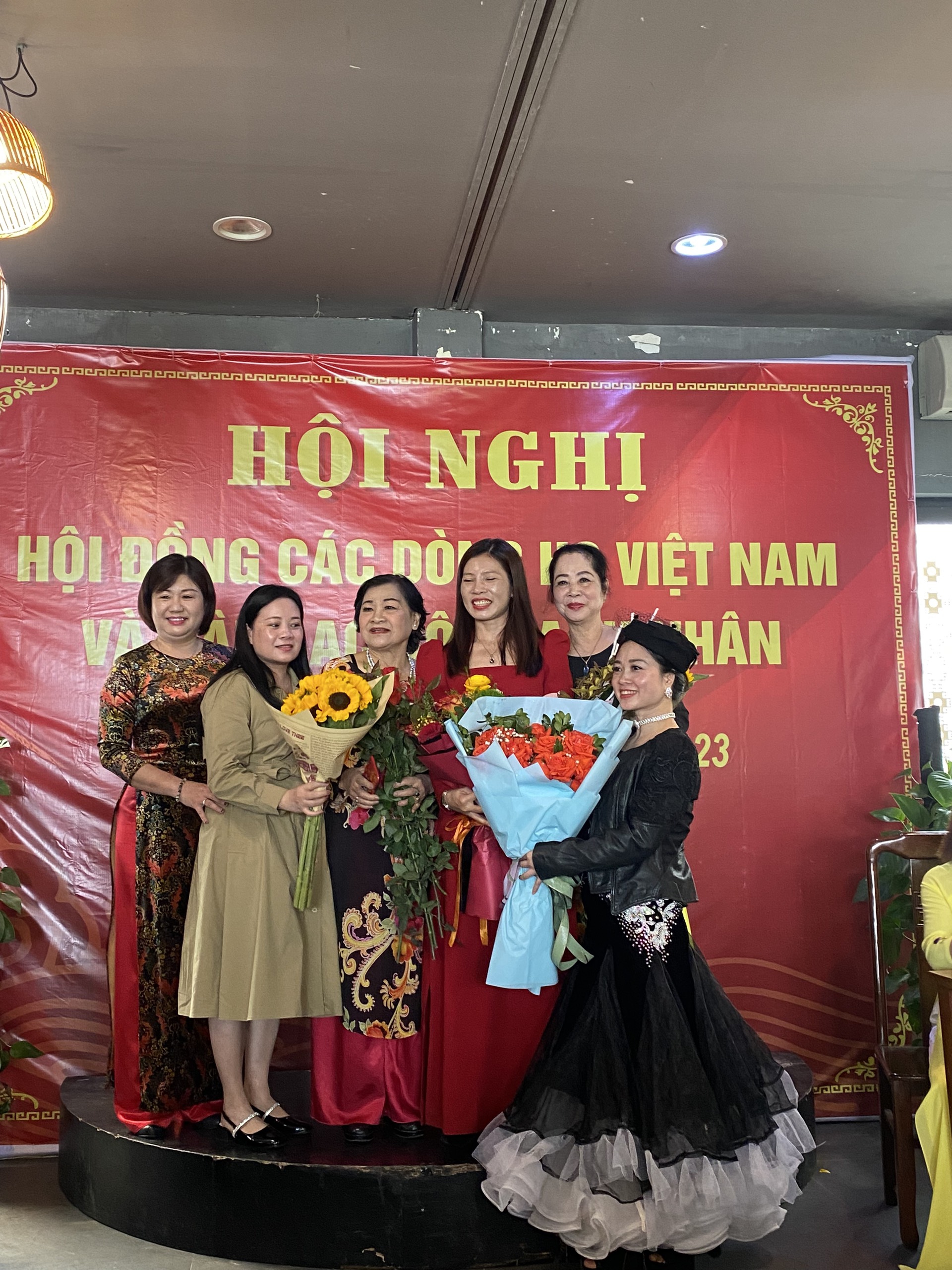 Hội nghị “Hội đồng Các dòng họ Việt Nam và Câu lạc bộ Doanh nhân” 