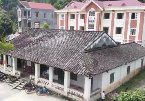 Dinh Thự họ Nông Việt Nam 